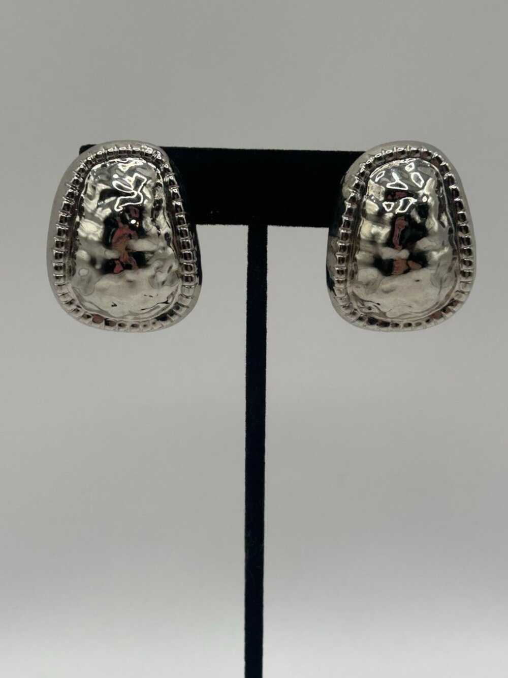 Park Lane Earrings Silver Tone Chunky Hammered Clip On Earrings Statement Fun - Picture 1 of 10